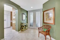 Picture of 720 Waterford Dr 302, Naples, FL 34113