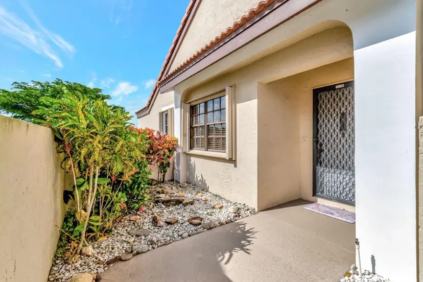Picture of 8282 Mooring Circle, Boynton Beach FL 33472