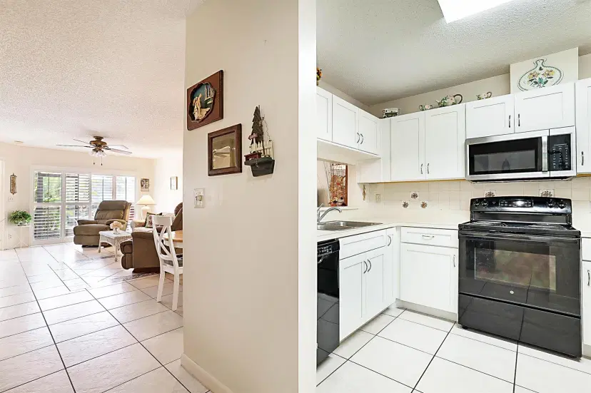 Picture of 405 Harbour Pointe Way, Greenacres FL 33413