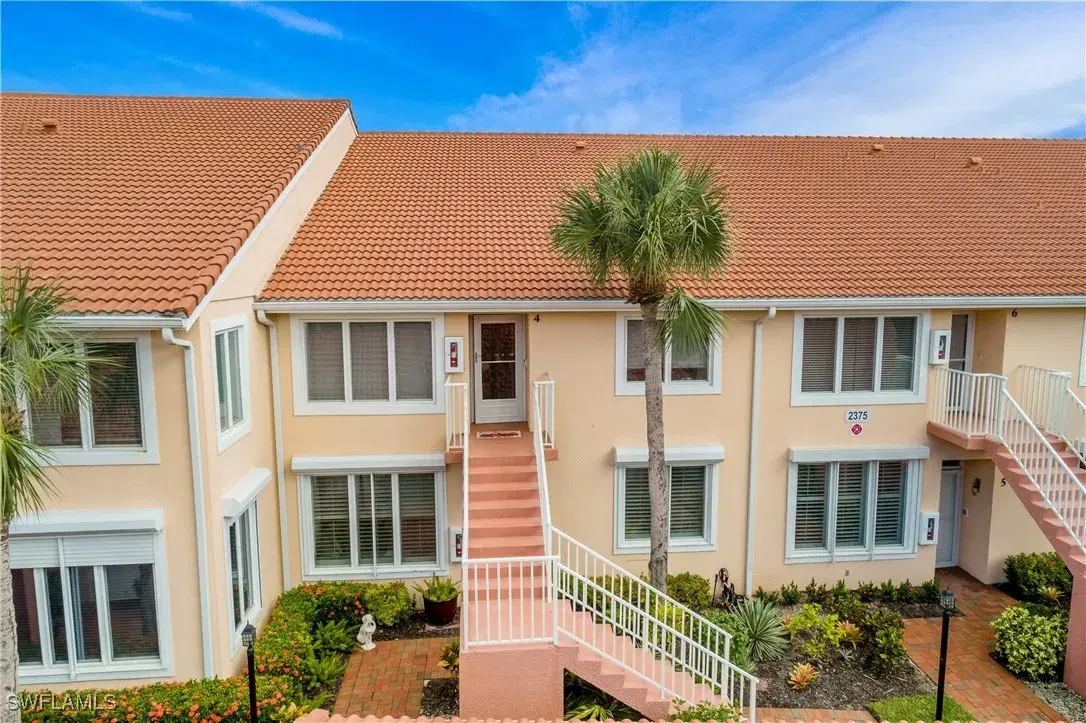 Picture of 2375 Hidden Lake Dr 4404, Naples, FL 34112