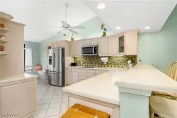 Picture of 2375 Hidden Lake Dr 4404, Naples, FL 34112