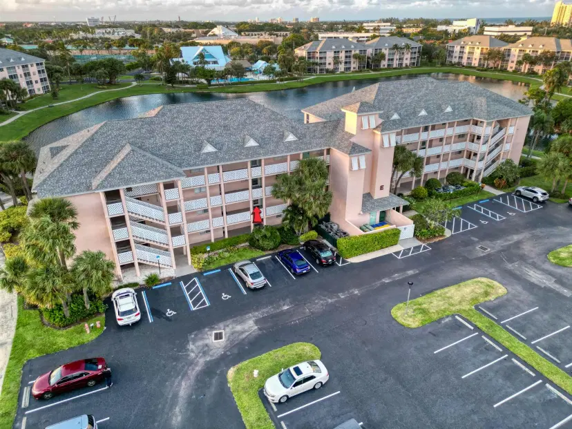 Picture of 353 S Us 1 Highway E204, Jupiter FL 33477