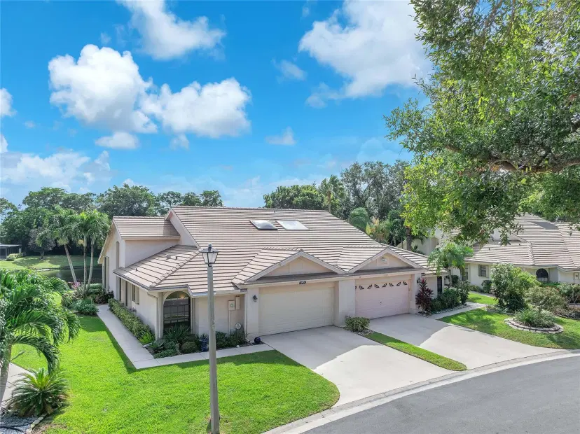 Picture of 10924 Stafford Circle S, Boynton Beach FL 33436