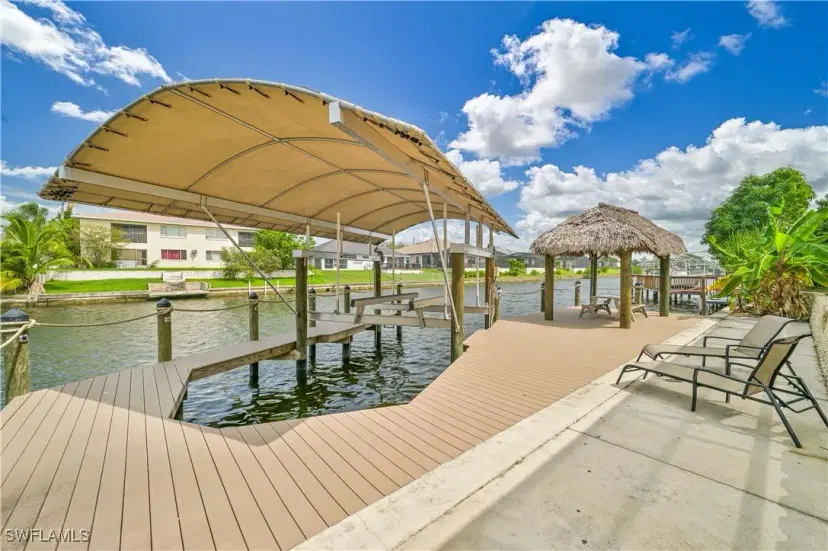 Picture of 911 SE 15Th St, Cape Coral FL 33990
