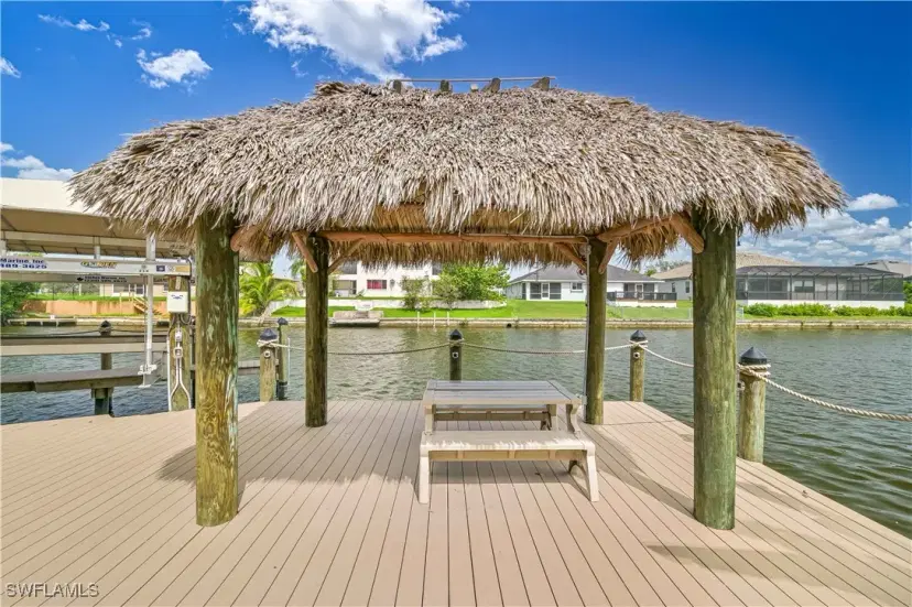Picture of 911 SE 15Th St, Cape Coral FL 33990