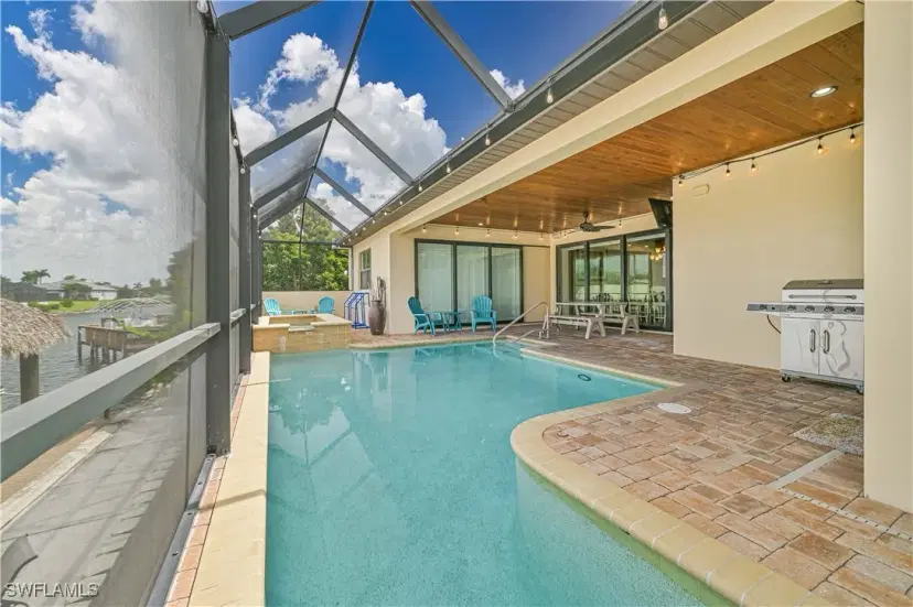 Picture of 911 SE 15Th St, Cape Coral FL 33990