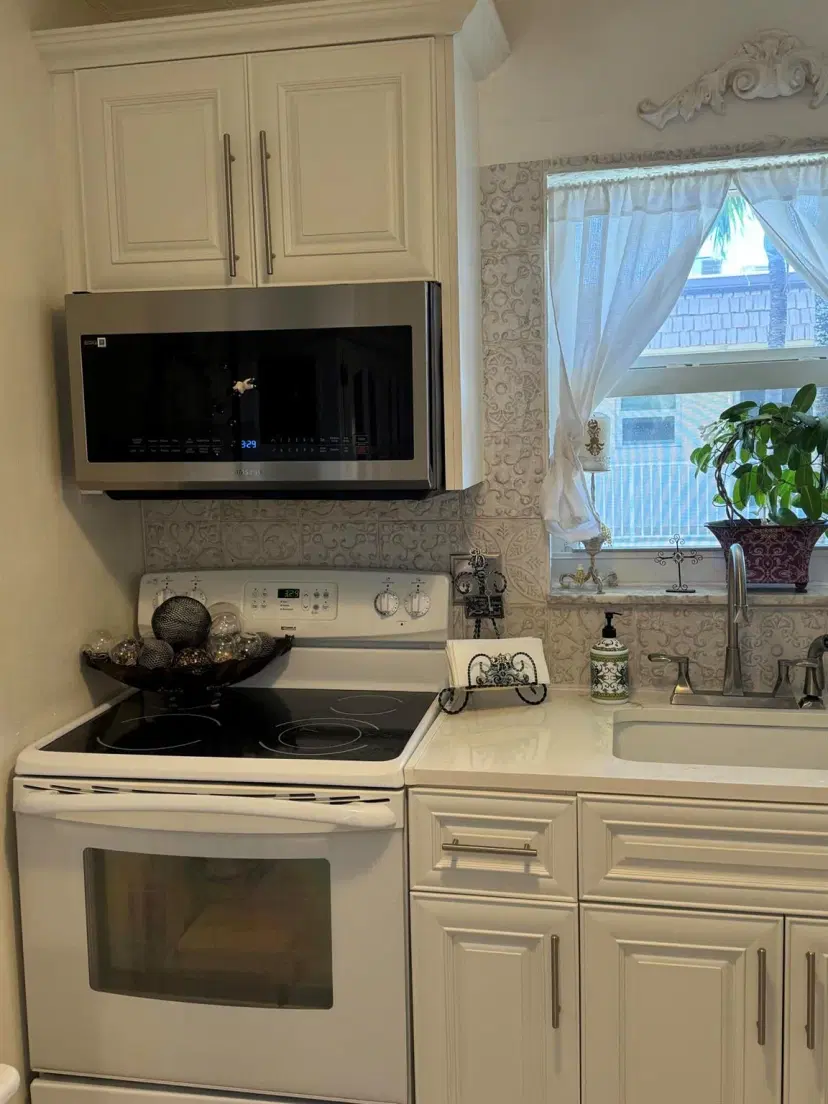 Picture of 600 Snug Harbor Dr Drive A 17, Boynton Beach FL 33435