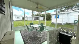 Picture of 583 Daisy Dr, North Fort Myers, FL 33917