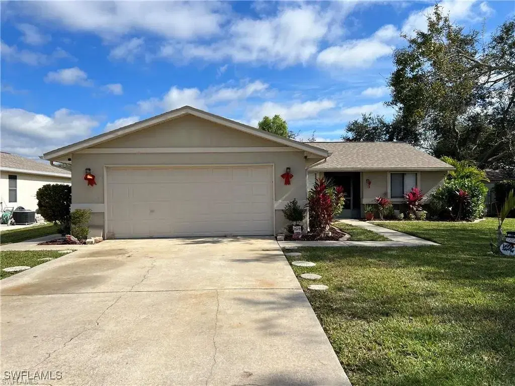 Picture of 16264 Shadow Pine Rd, North Fort Myers, FL 33917