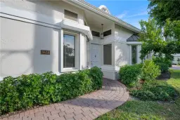 Picture of 3624 Belair Ln 13, Naples, FL 34103