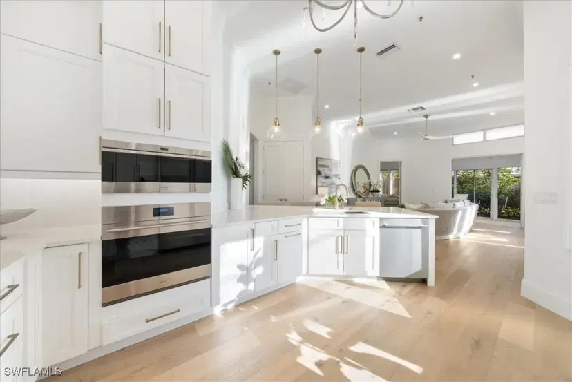 Picture of 3624 Belair Ln 13, Naples FL 34103
