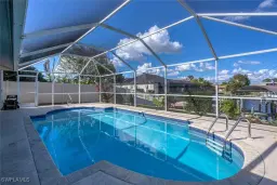 Picture of 907 SE 21St St, Cape Coral, FL 33990