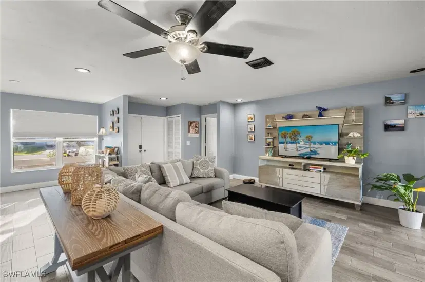 Picture of 4210 SW 9Th Pl, Cape Coral FL 33914