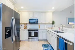 Picture of 221 9Th St S 130, Naples, FL 34102