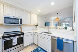Picture of 221 9Th St S 130, Naples, FL 34102