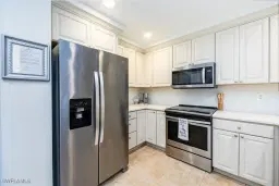 Picture of 221 9Th St S 130, Naples, FL 34102