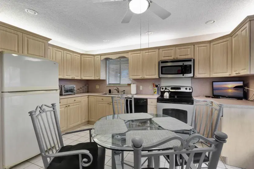 Picture of 10088 Shadywood Place, Boynton Beach FL 33437
