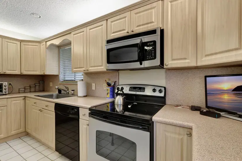 Picture of 10088 Shadywood Place, Boynton Beach FL 33437