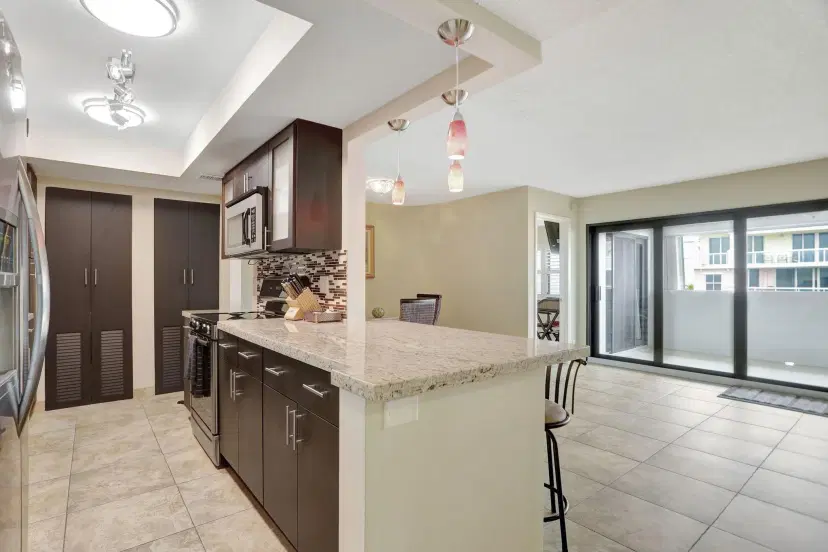 Picture of 330 SE 20 Ave 514, Deerfield Beach FL 33441