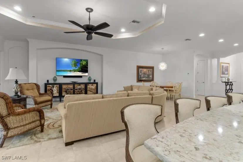 Picture of 9235 Rialto Ln, Naples FL 34119