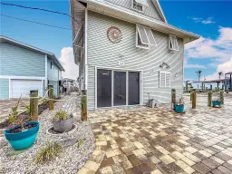 Picture of 850 Oak St, Fort Myers Beach, FL 33931