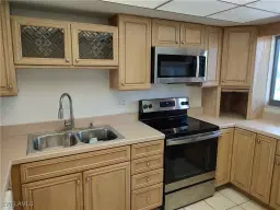 Picture of 4280 SE 20Th Pl 402, Cape Coral, FL 33904