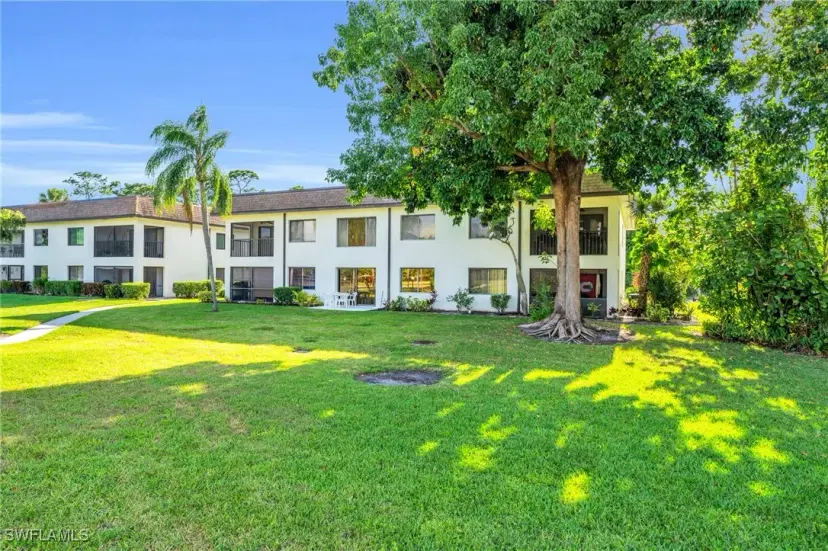 Picture of 13663 Mcgregor Village Dr 18, Fort Myers FL 33919