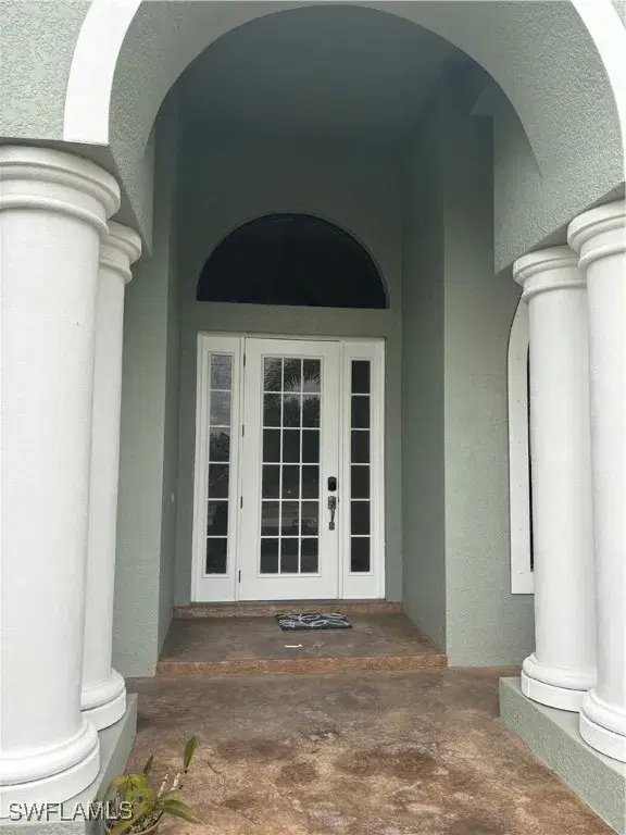 Picture of 1302 NE 6Th Ave, Cape Coral FL 33909