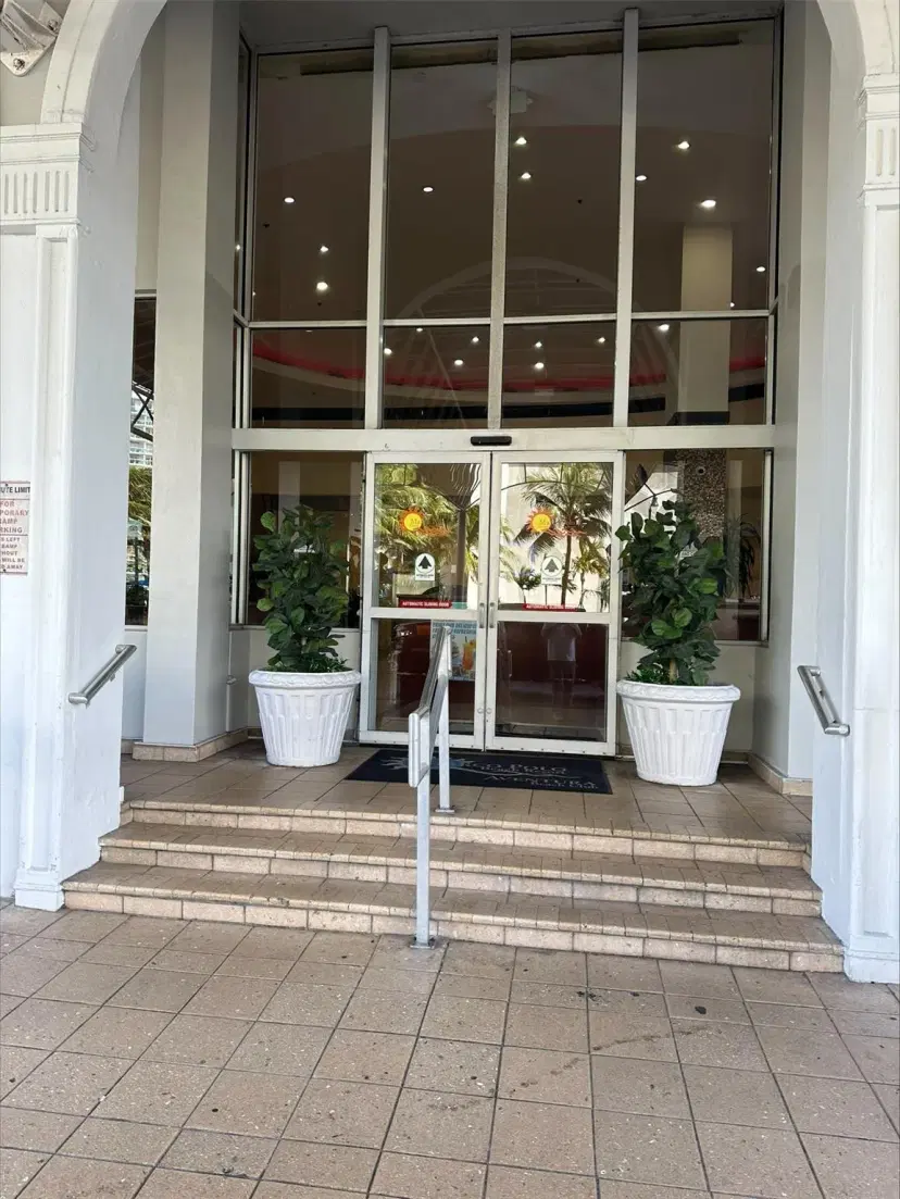 Picture of 19201 Collins Ave 1048, North Miami Beach FL 33160