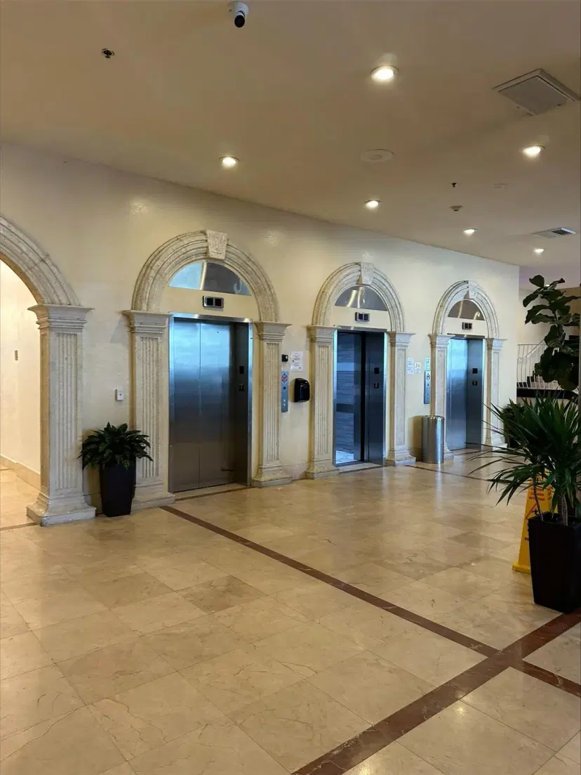 Picture of 19201 Collins Ave 1048, North Miami Beach FL 33160