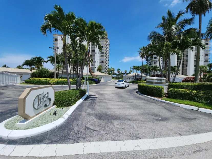 Picture of 3120 N Highway A1A 1004, Hutchinson Island FL 34949