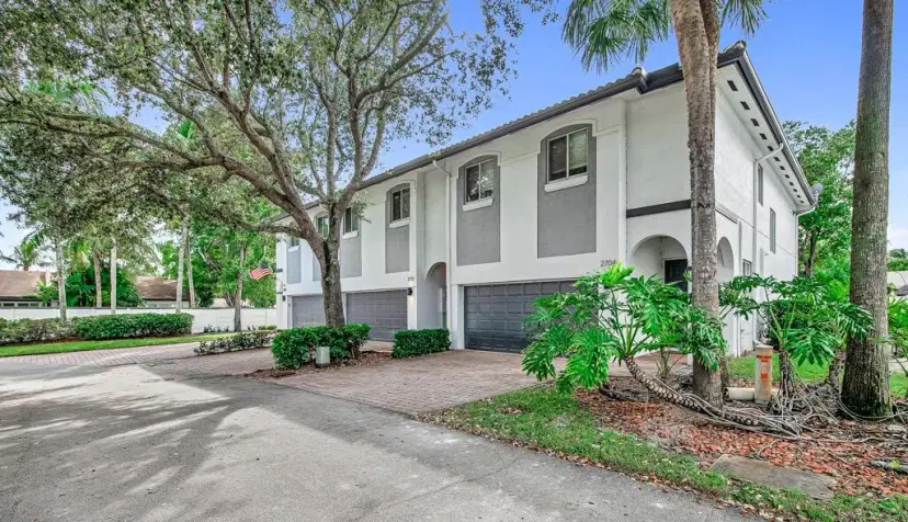 Picture of 2704 Treasure Cove Circle, Dania Beach FL 33312