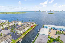 Picture of 100 Doolen Court 112, North Palm Beach, FL 33408