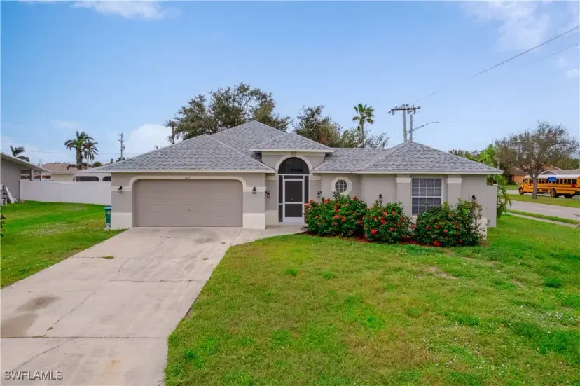 Picture of 102 SE 39Th Ter, Cape Coral FL 33904