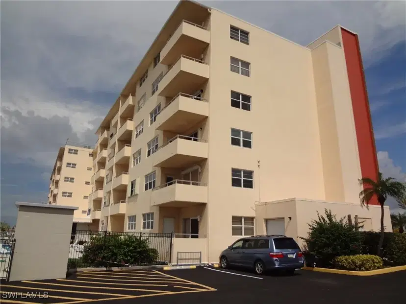 Picture of 1766 Cape Coral Pkwy E 208, Cape Coral FL 33904