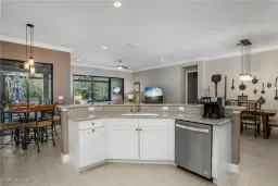Picture of 3463 Pacific Dr, Naples, FL 34119