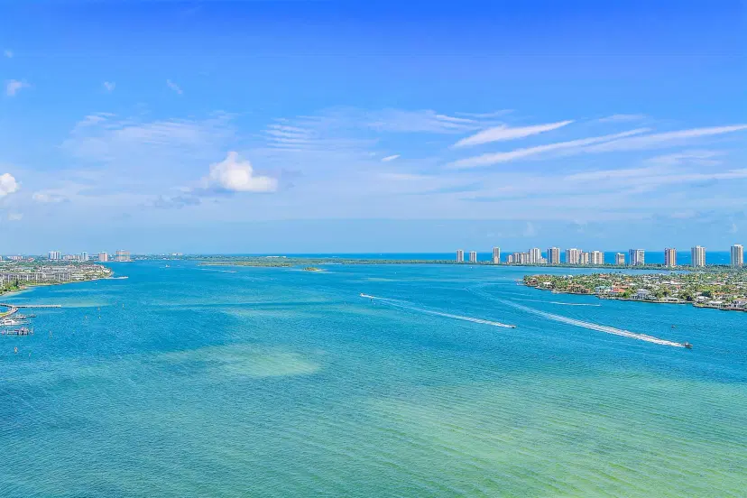 Picture of 2650 Lake Shore Drive 2403, Riviera Beach FL 33404