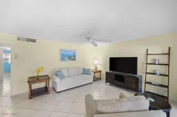 Picture of 2000 Alamanda Dr 104, Naples, FL 34102