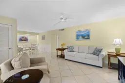 Picture of 2000 Alamanda Dr 104, Naples, FL 34102