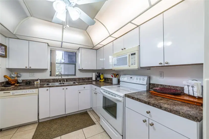 Picture of 5900 NW 44 115, Lauderhill FL 33319