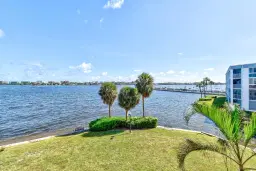 Picture of 896 N Federal Highway 331, Lantana, FL 33462