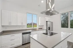 Picture of 532 Long Island St E, Lehigh Acres, FL 33974