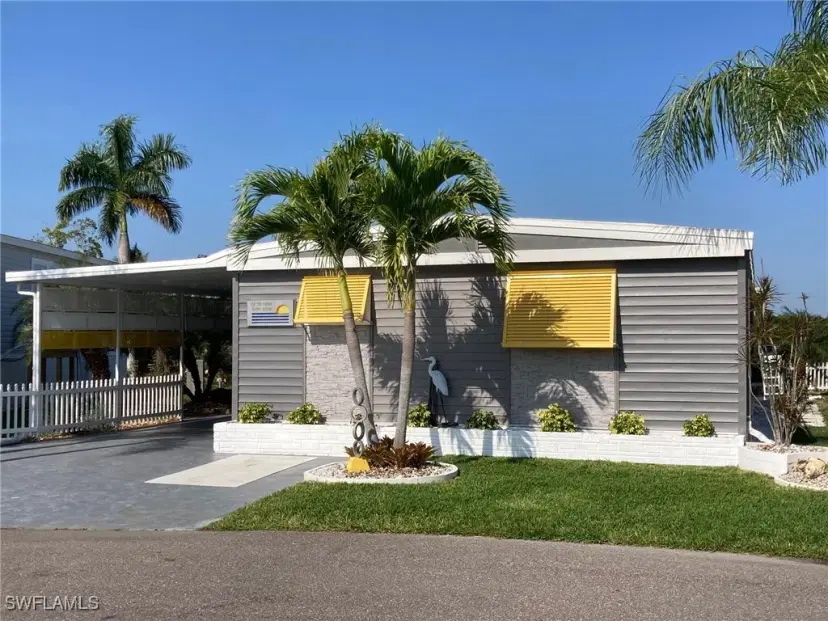 Picture of 210 Sun Cir, Fort Myers FL 33905