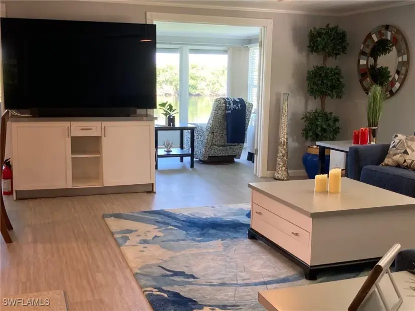 Picture of 210 Sun Cir, Fort Myers FL 33905