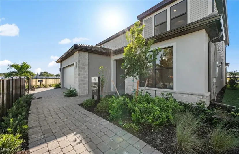 Picture of 11174 Addison Lake Cir N, Fort Myers FL 33966