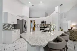 Picture of 6653 Huntley Ln N, Naples, FL 34104