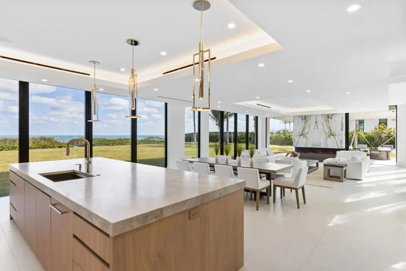 Picture of 5 S Beach Road, Jupiter Island FL 33455