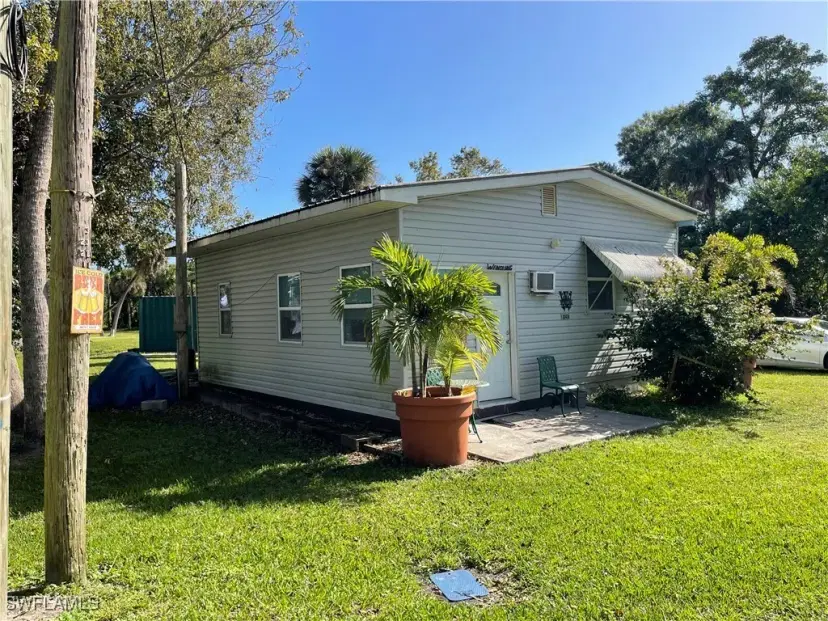 Picture of 1048 Arvin Ln, Moore Haven FL 33471