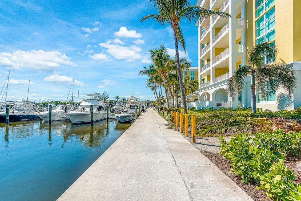 Picture of 806 E Windward Way 509, Lantana, FL 33462