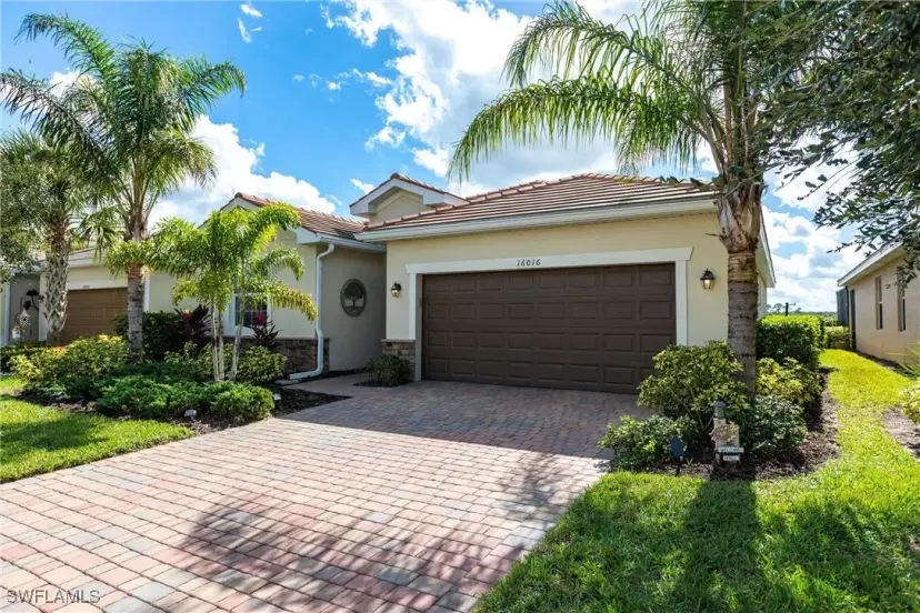 Picture of 16016 Palmetto Prairie Dr, Alva FL 33920